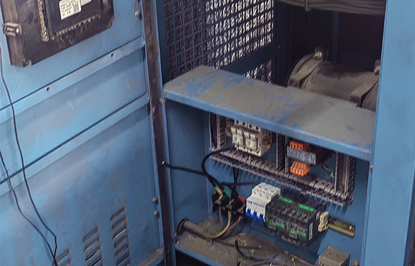 生產控製櫃、水阻櫃企業，維護、維修